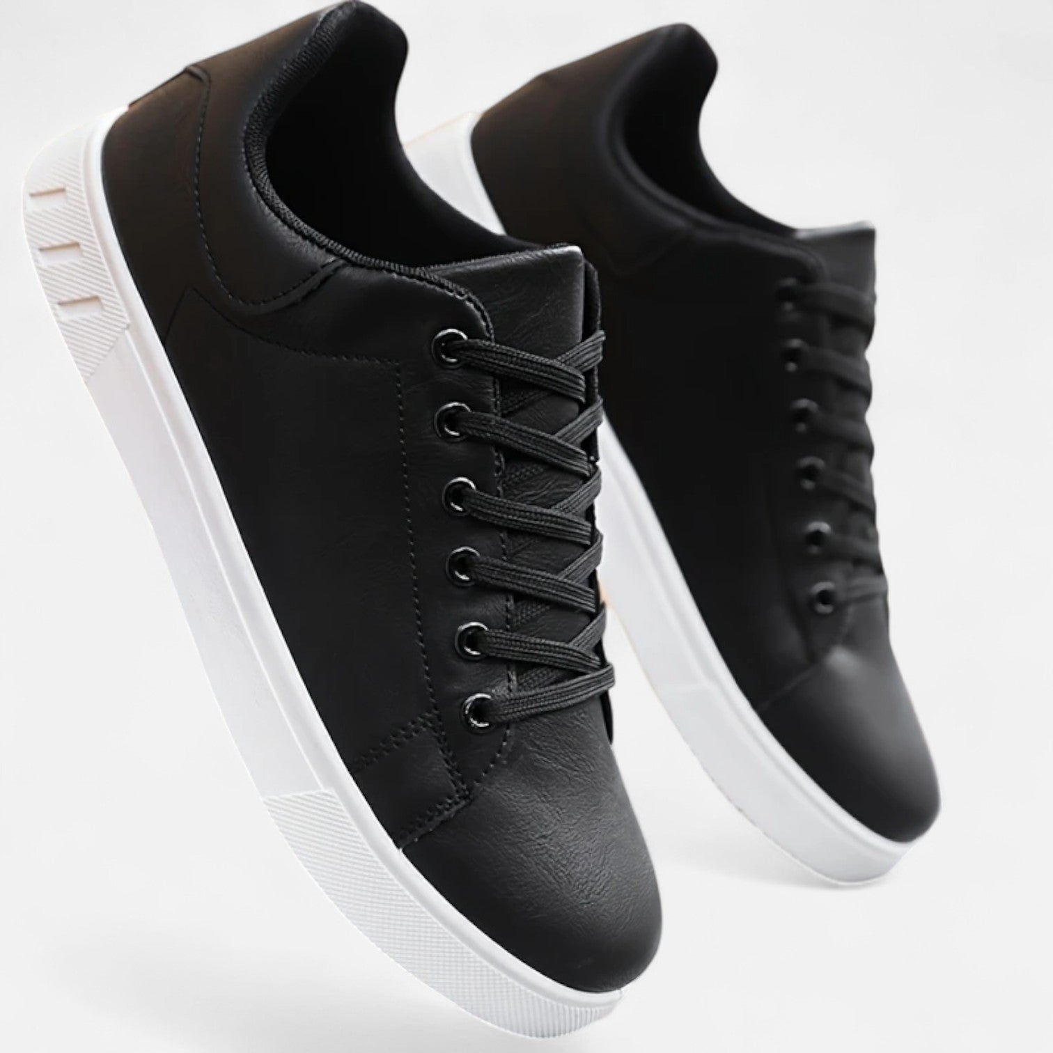 Old Ventuno | Men’s Classic Business Casual Sneakers